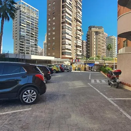 Apartment Adelfas - Arena